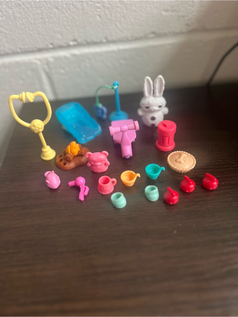 vintage Littlest pet shop lot  accessories 19 pieces